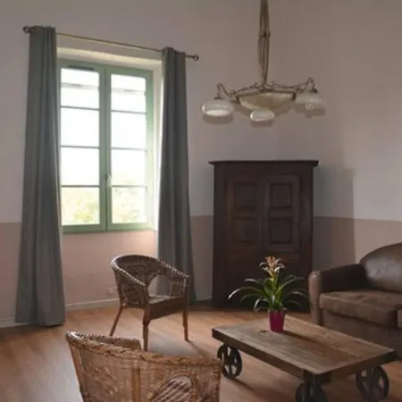 Tatil Evi Ancienne Abbaye De Camargue