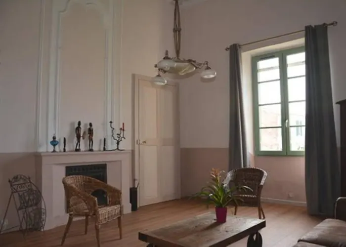 Ancienne Abbaye De Camargue *